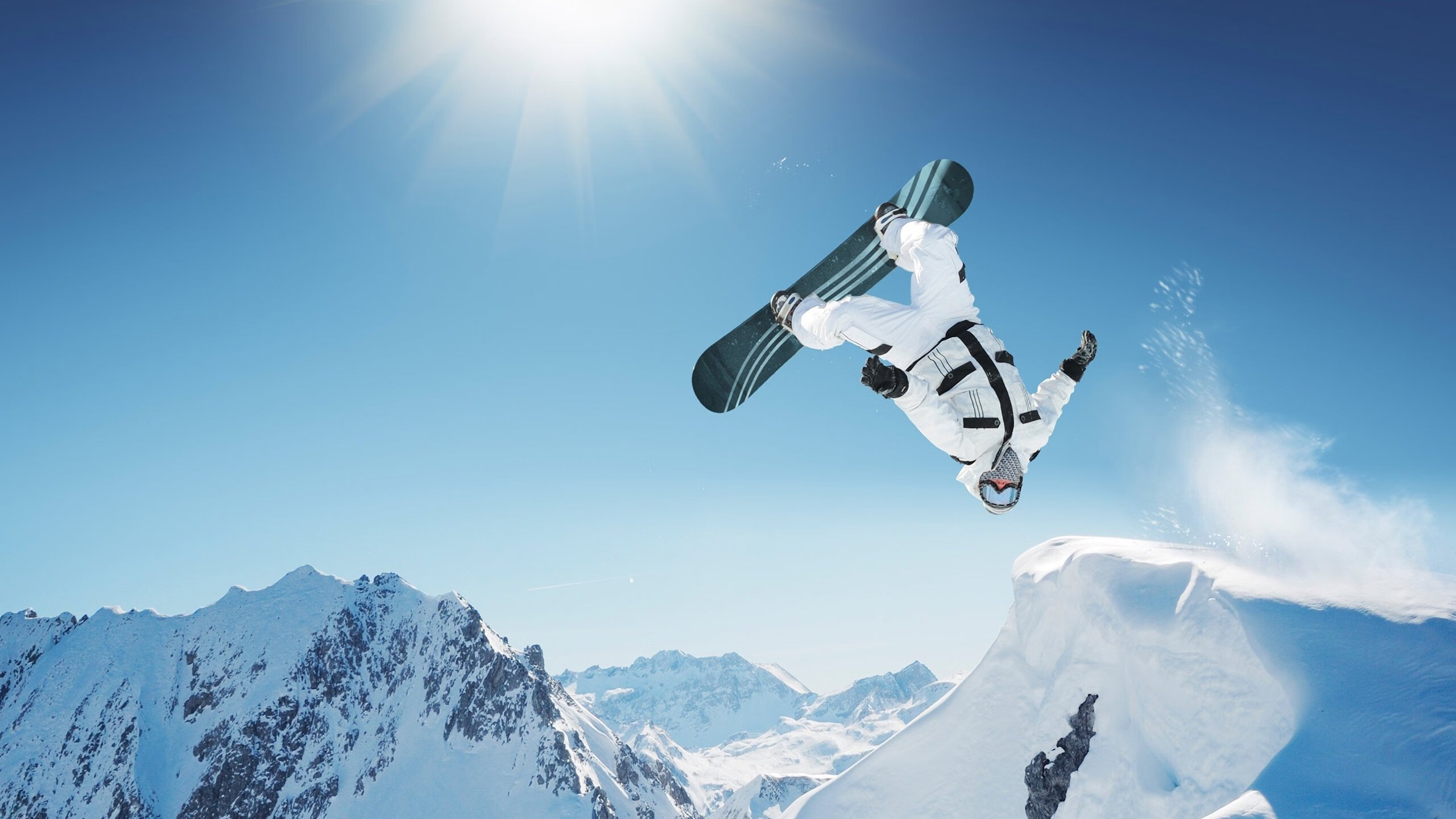 黄蜂强压雷霆,霍勒迪成为关键先生,一场定义赛季的逆转之战